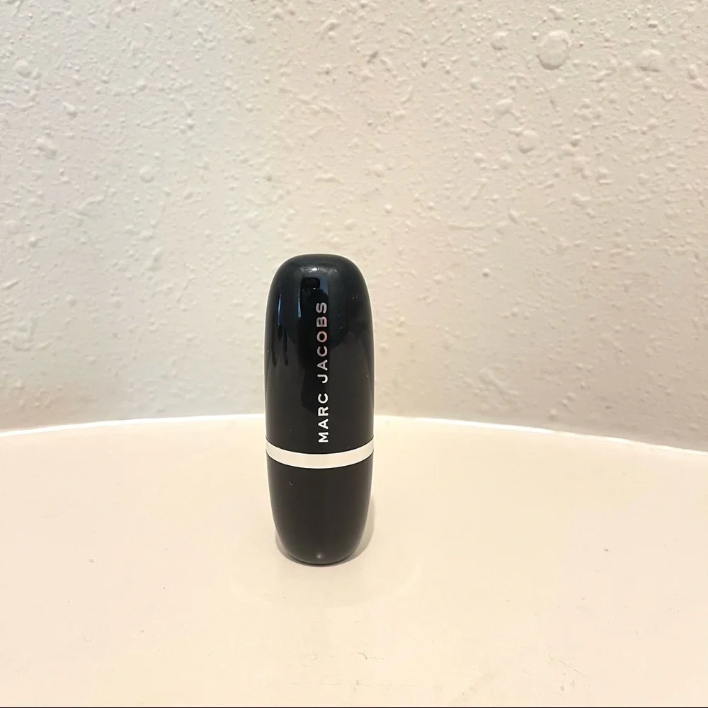 Marc Jacobs Accomplice Concealer& Touch Up Stick Deep 50 NEW